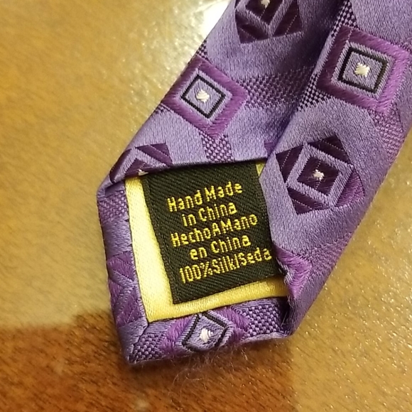 Set of Donald Trump Signature Wide Ties - Picture 7 of 8